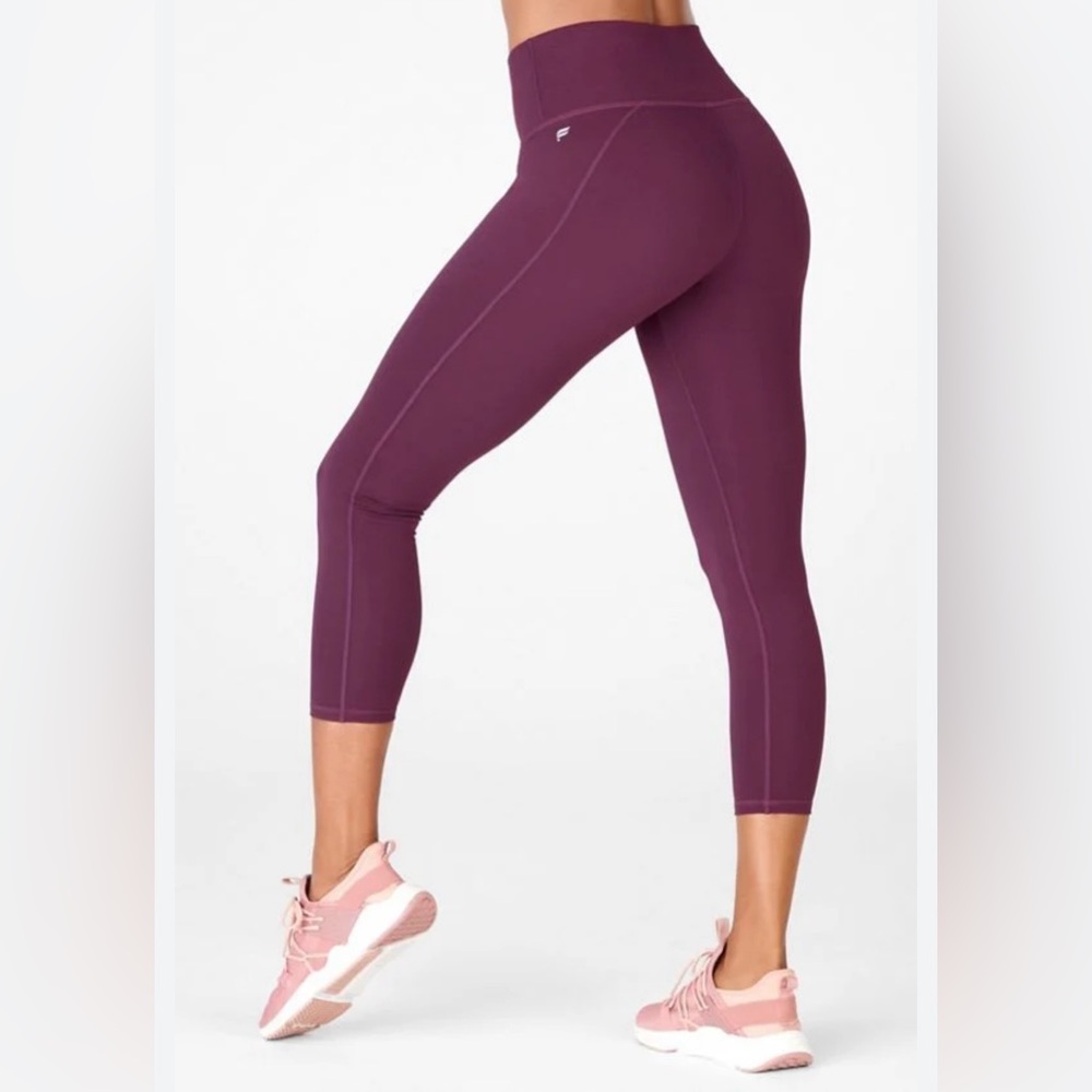 Fabletics Powerhold Capri Leggings